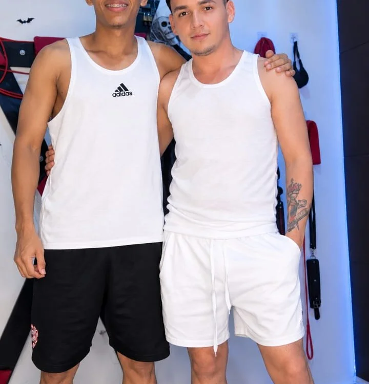 GoldenBoyDuo Offline XXX-Chat