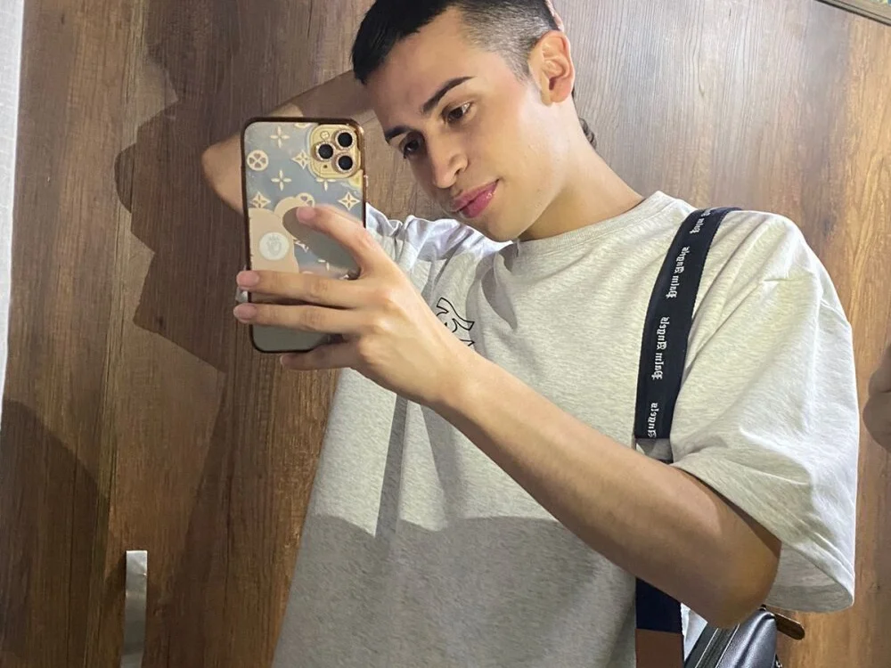 Offline XXX chat prince_tomasxx