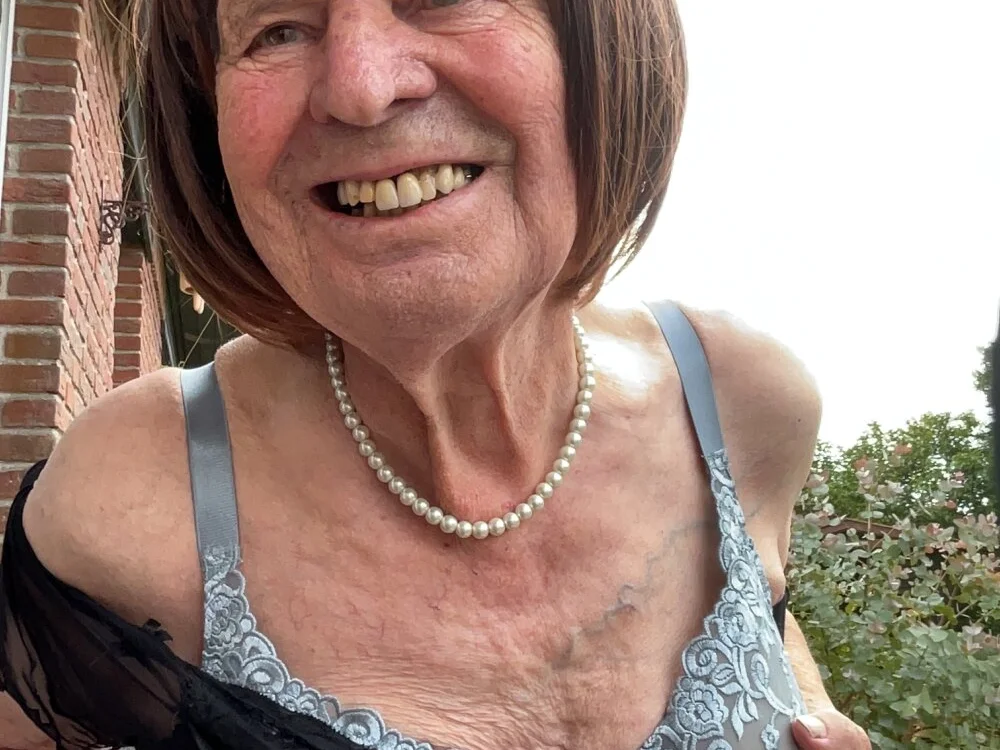 Dorle45n Offline XXX chat