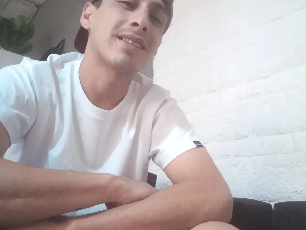Lean2290's Offline Chat Room
