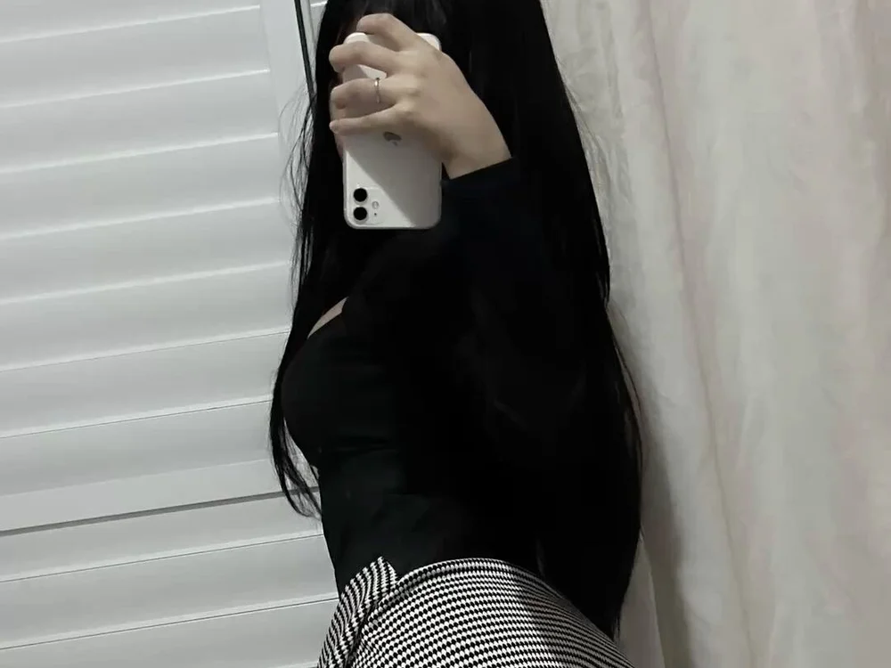 SophiaaKind's Offline XXX Chat