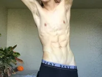 Playaroundqq's webcam live show