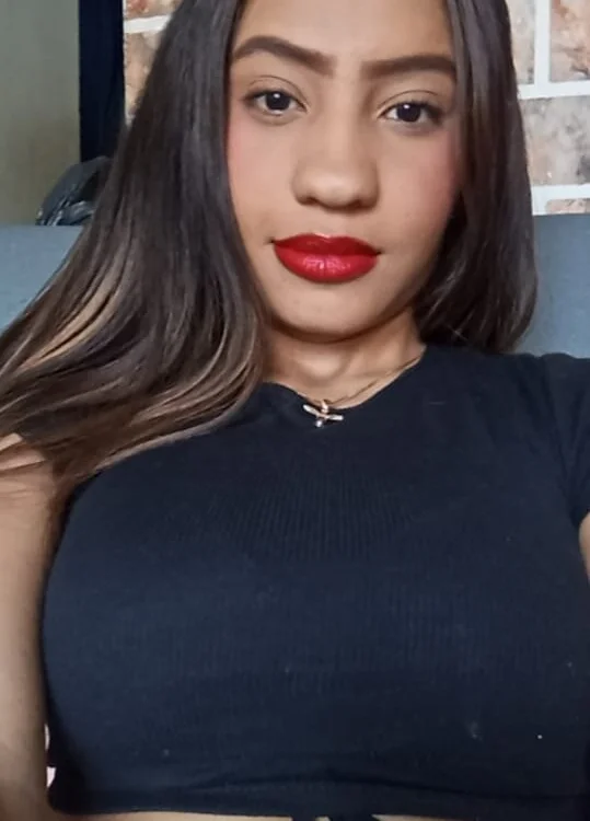 Natasha_48's Offline Chat Room