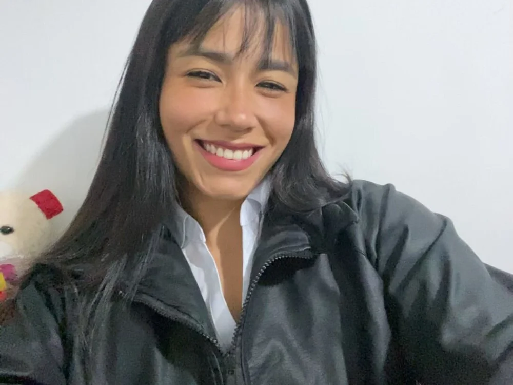 Laia_bms offline chatrum