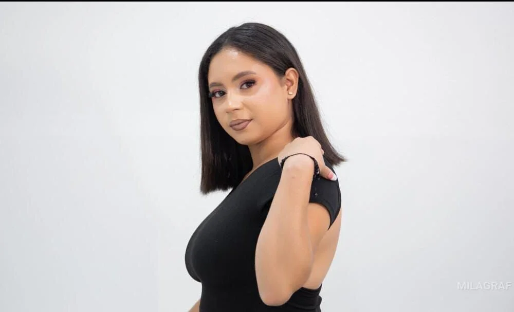 Offline XXX chat SelenaGimes