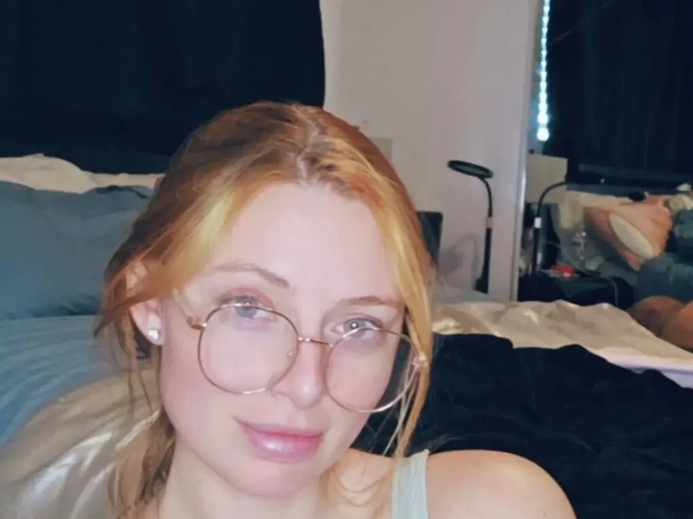 loladreamz's Offline Chat Room