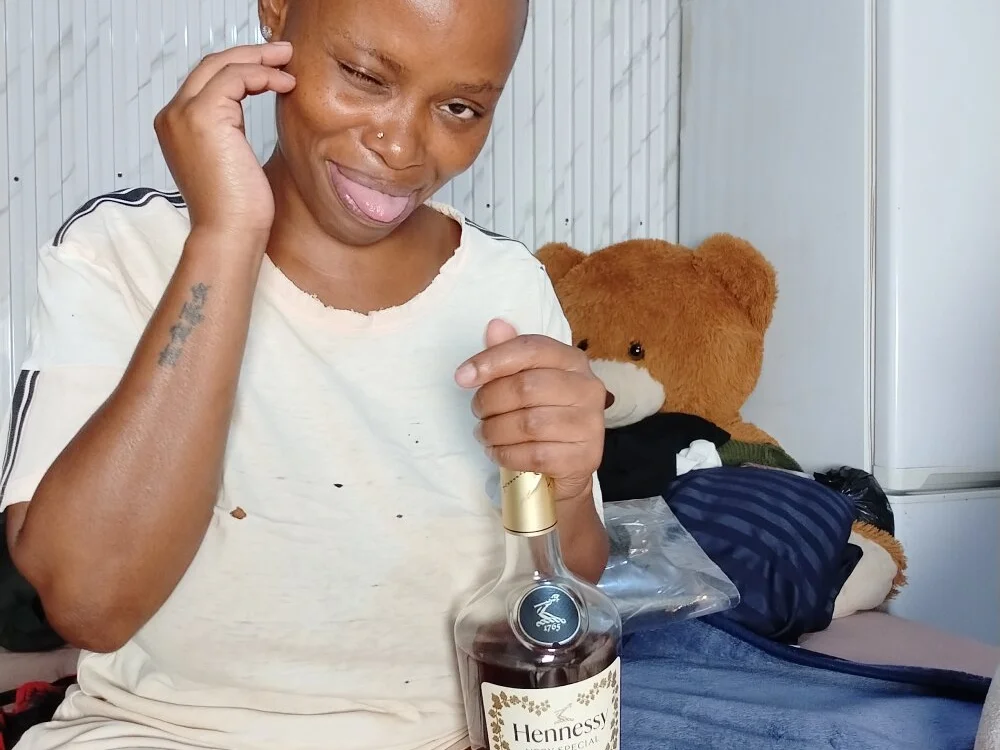 QUEENZAZAのオフラインXXXチャット