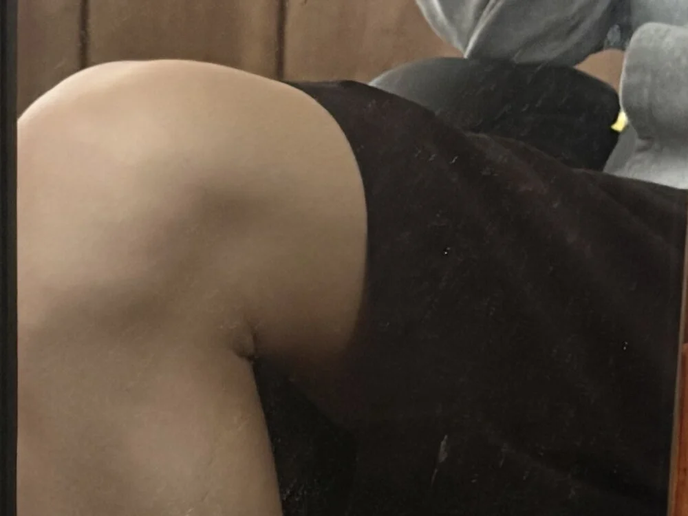 Offline XXX chat modela Kuro__1