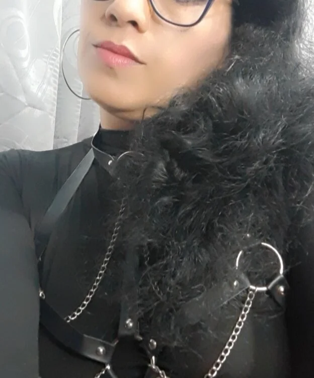 Mistresskloe01's Offline XXX Chat