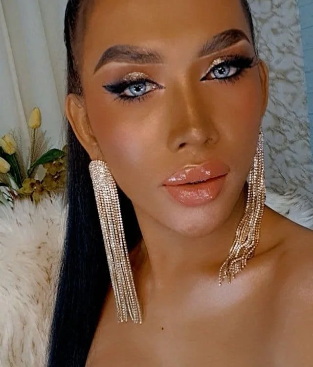 ClassyEllice Chat XXX Ngoại tuyến