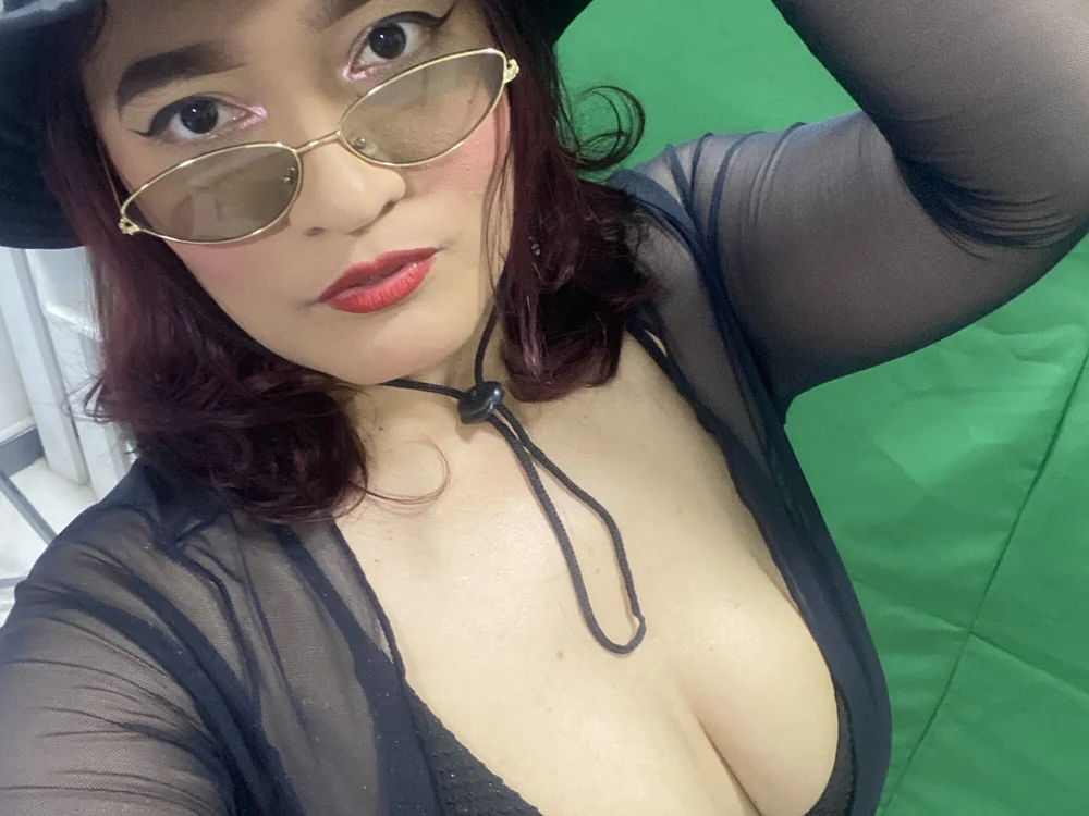 jess_thighs' Offline XXX Chat