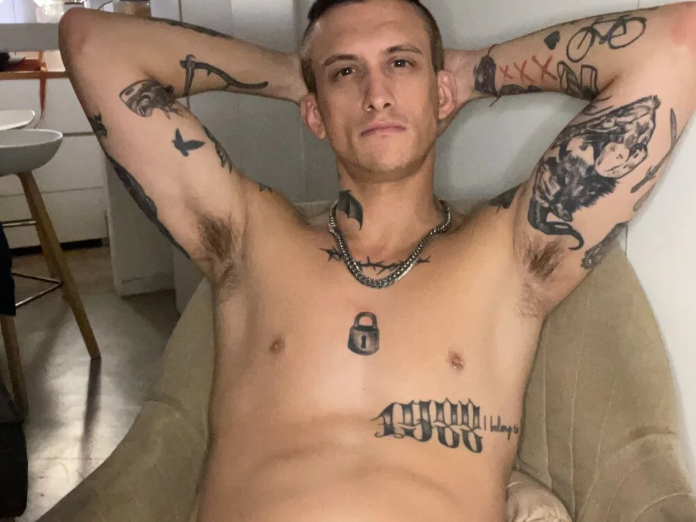 FakkaKaine_のオフラインXXXチャット