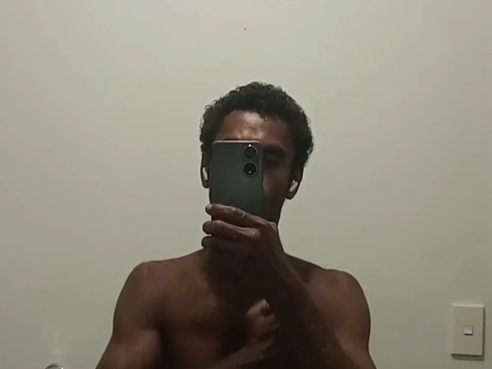 Jayy96n Offline XXX chat