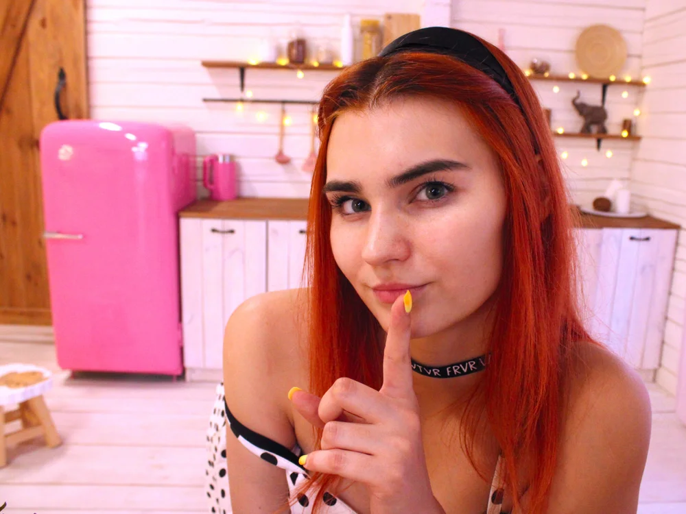 ArielAmber's Offline Chat Room