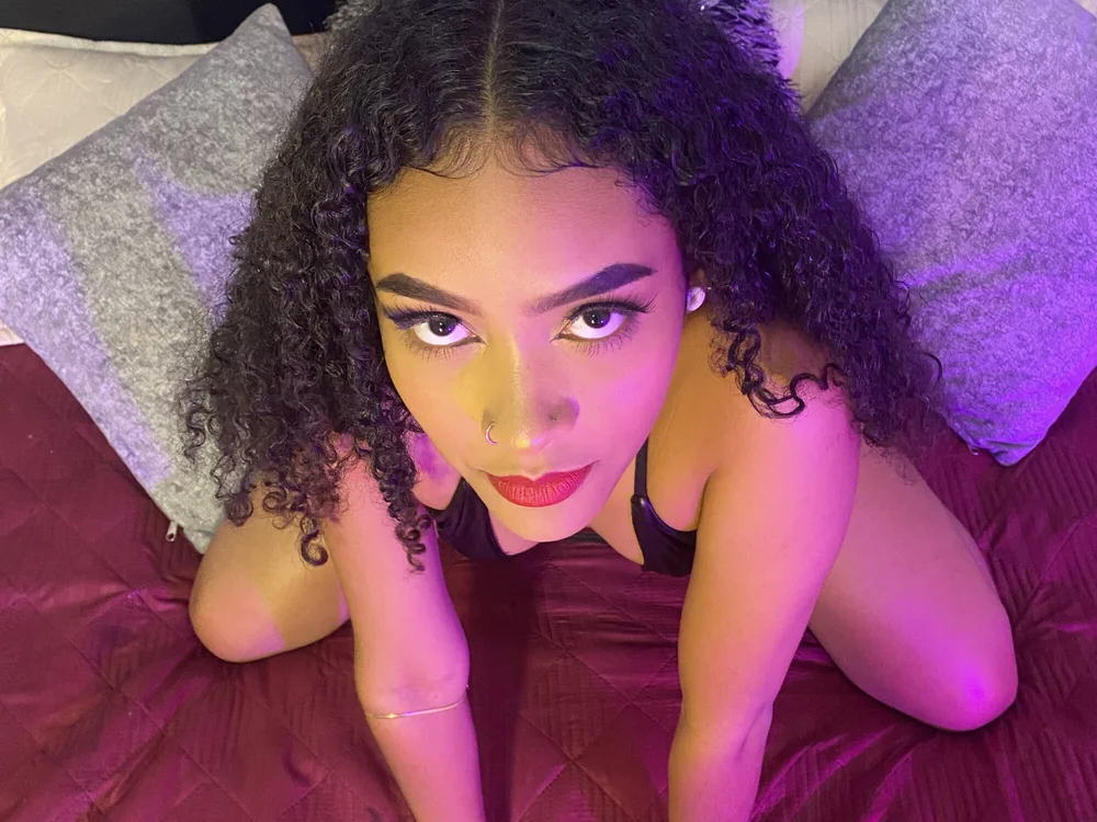 ZENDAMILLER's Offline Chat Room