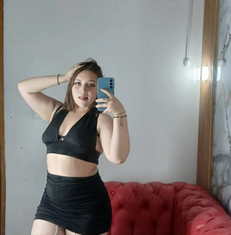 Tammy_Bennet Adlı Modelin Çevrimdışı XXX Sohbeti