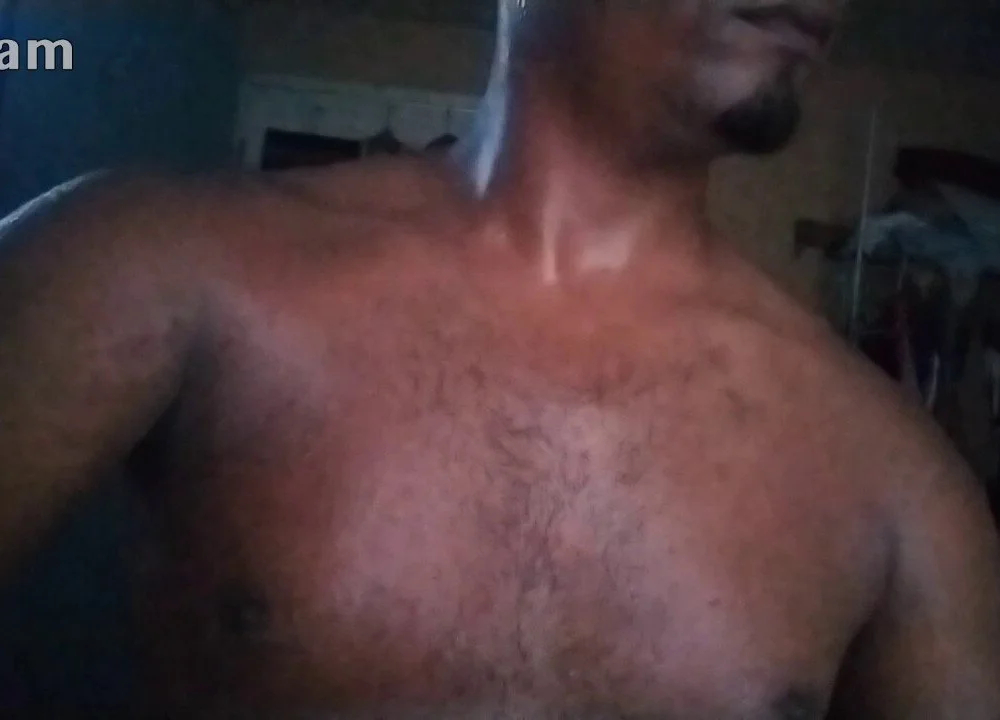 Latin_hot507's Offline Chat Room