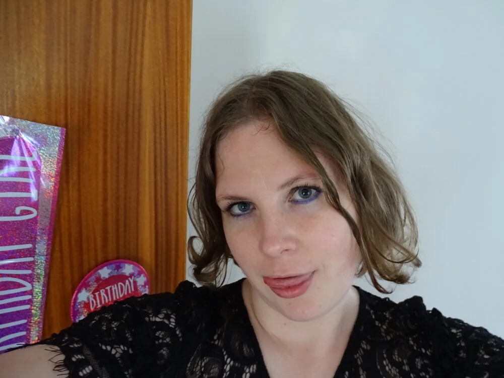 xxSexyBushLinnxx's Offline XXX Chat