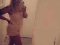 Tightpinkcreamypussy's Offline Chat Room