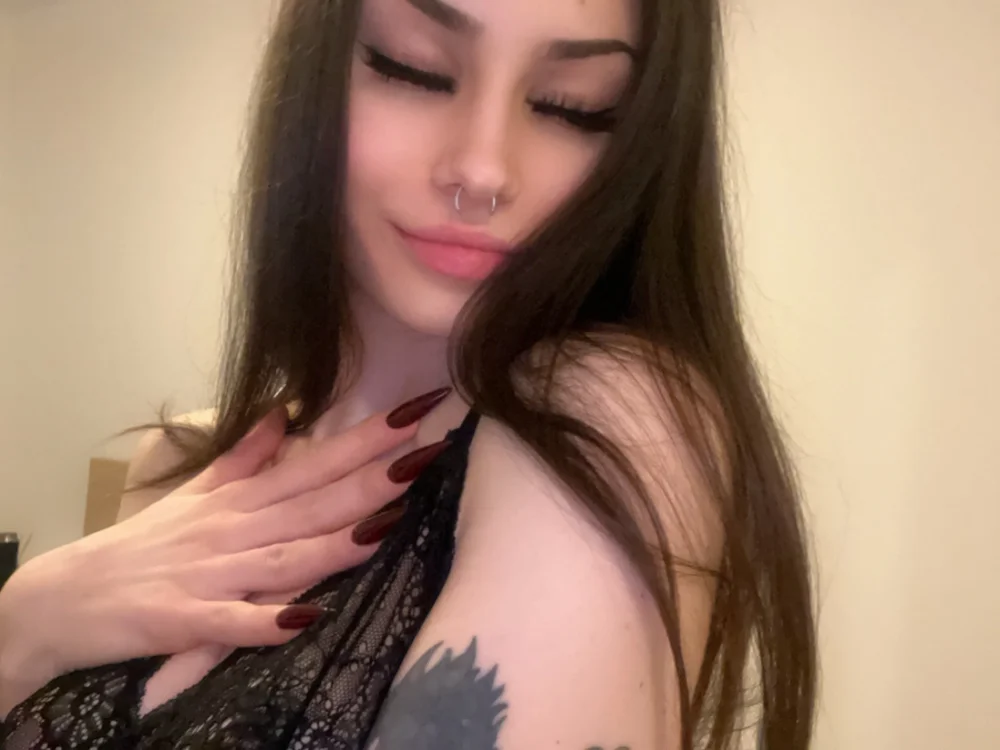 Aprill_Grey offline XXX-chatje