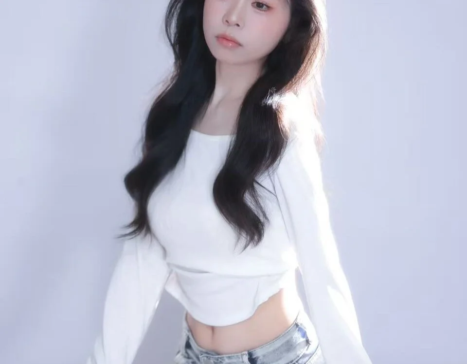 Queens-16's Offline XXX Chat