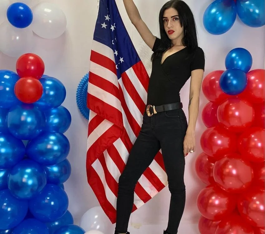 Annie_Addyson অফলাইন XXX চ্যাট