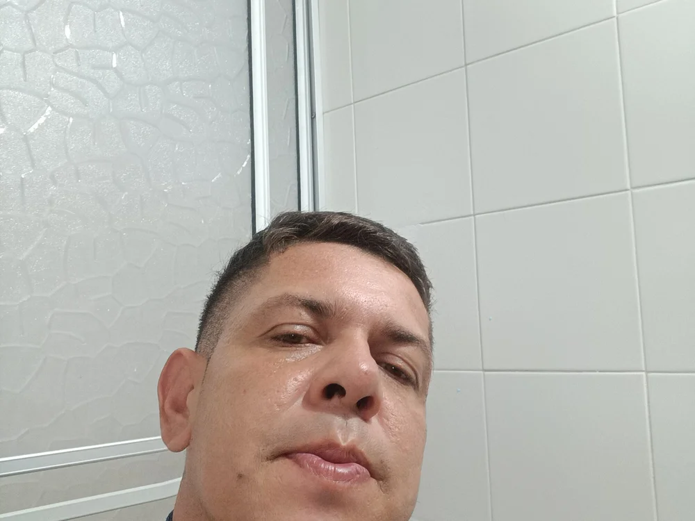 bacmad's Offline Chat Room