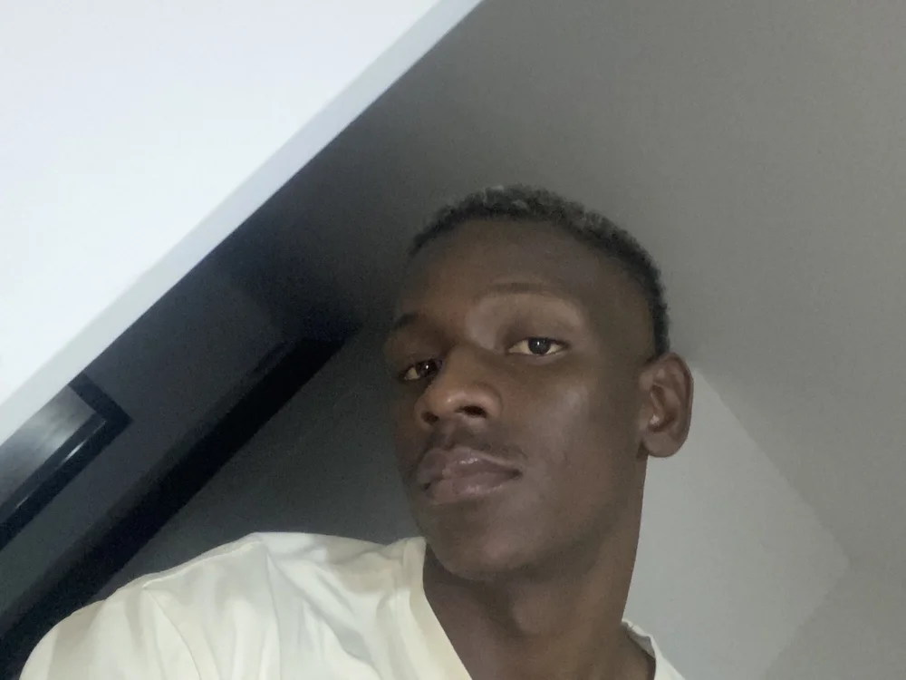 elbastiam Chat XXX offline