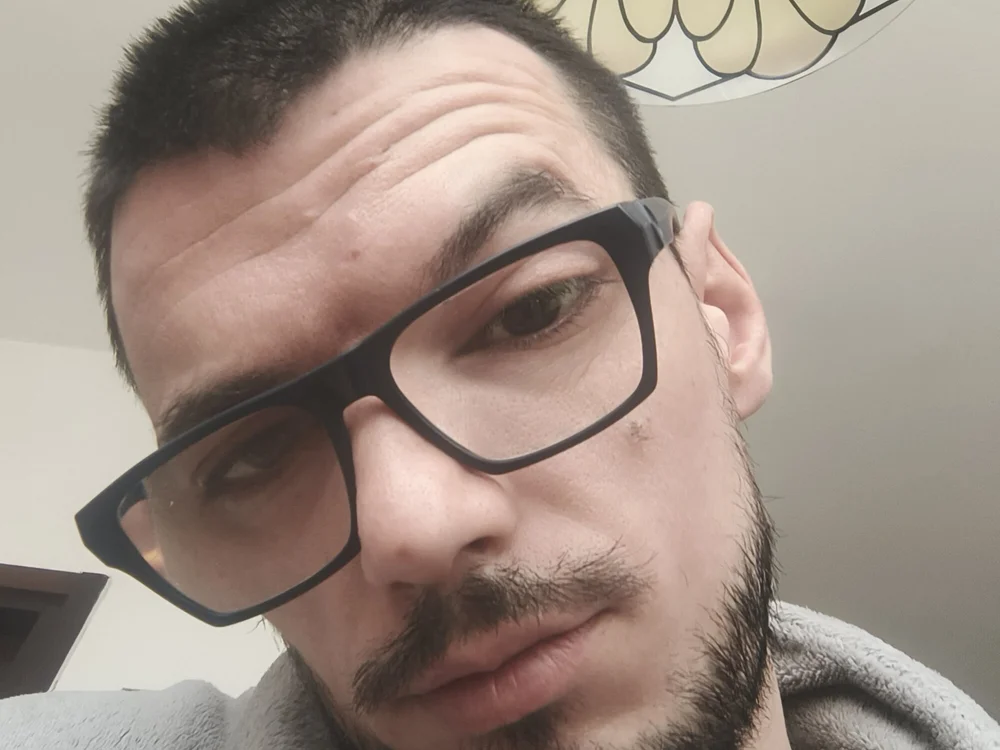 zgbguser's Offline Chat Room
