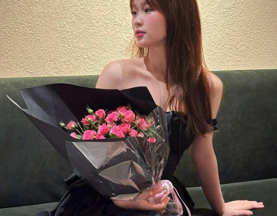 LenaLy2k Chat XXX Ngoại tuyến