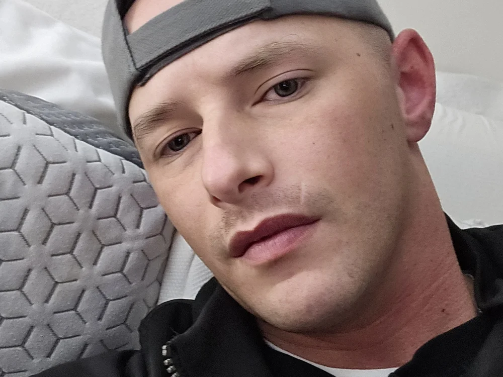 kirke1993 Offline XXX-Chat