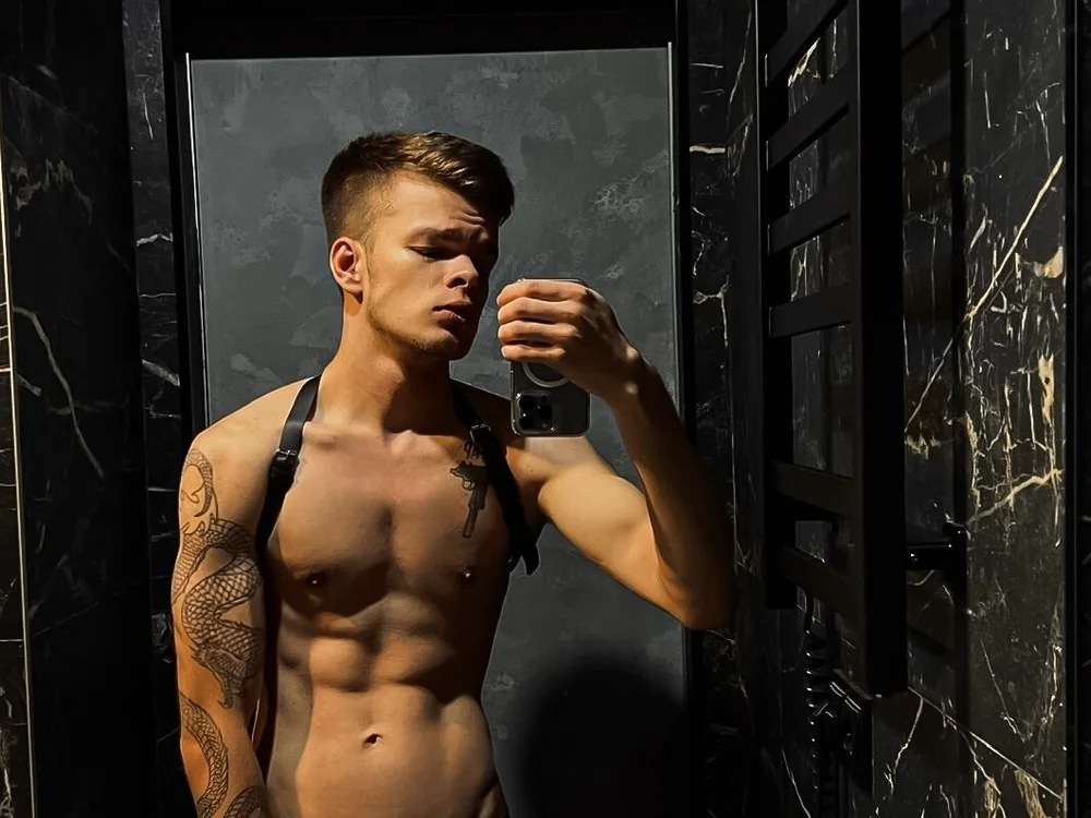 gentle-mikey Offline XXX Chat