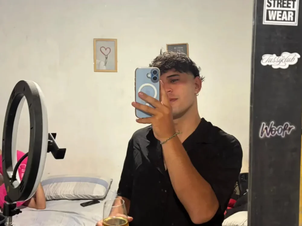 franvv10 offline XXX-chat