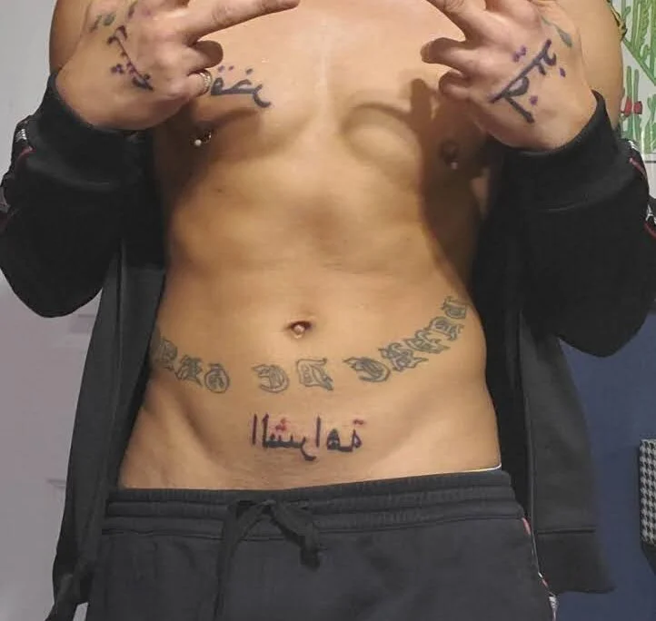 Offline XXX chat Amirkhai