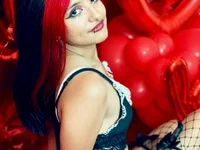 carolinerue's webcam live show