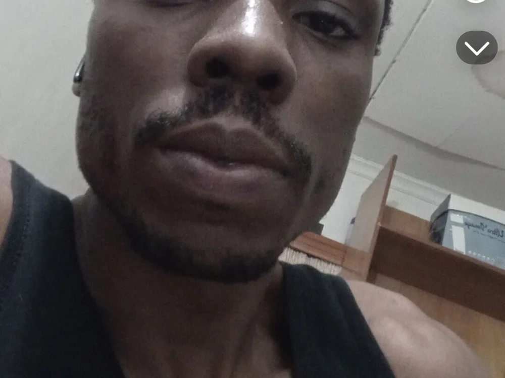 TyroneRod's Offline Chat Room
