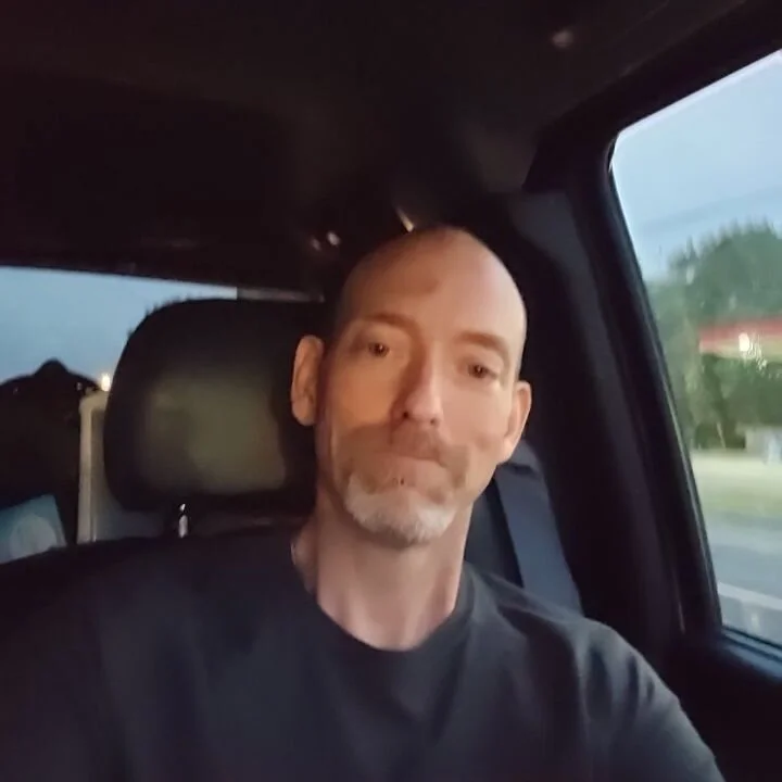 bird-b-n-tha-clouds' Offline XXX Chat