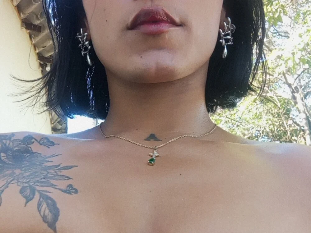 nahomi28_ Chat XXX offline