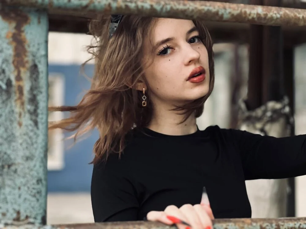 TinaDavil Offline XXX-Chat