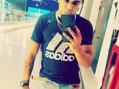 Moreno1c Male Spanishspeaking Webcam Chat