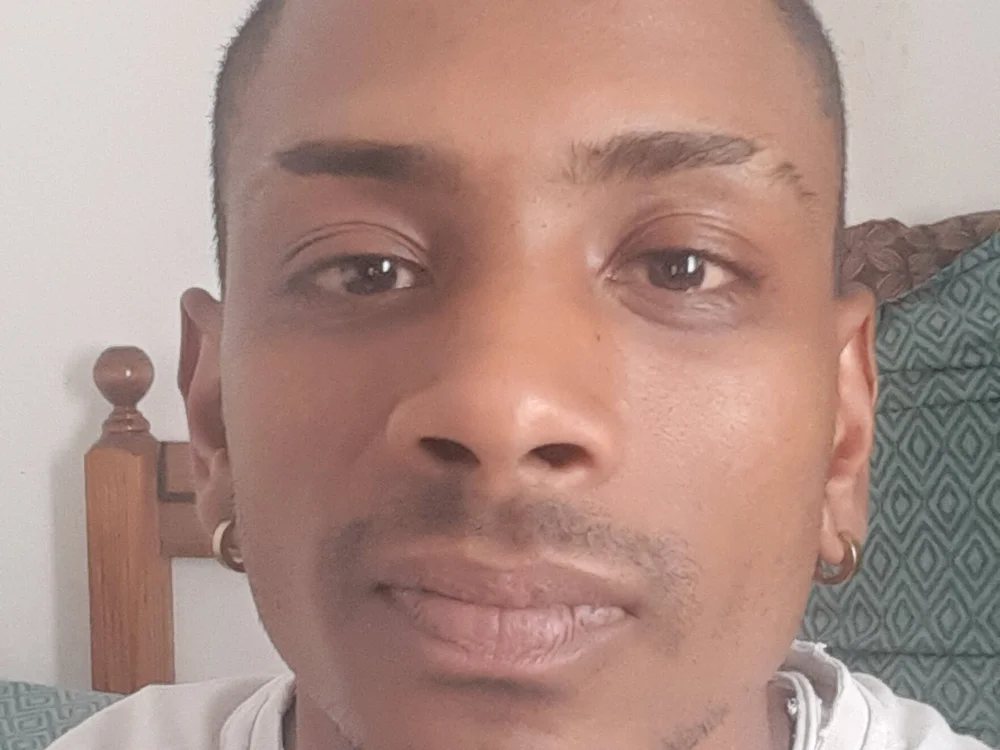 دردشة Brettless الجنسية دون اتصال