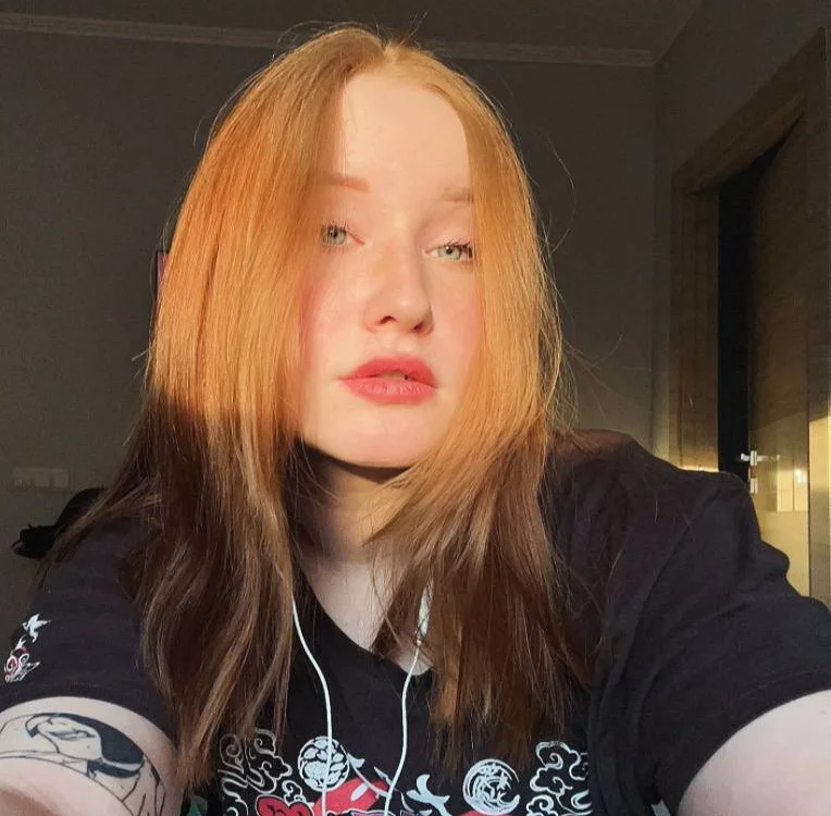May_cuteee's Offline Chat Room