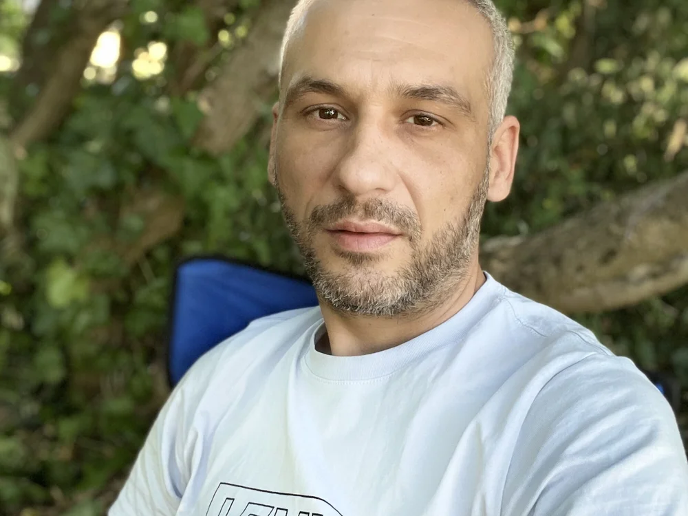 Eddy214 offline chatrum