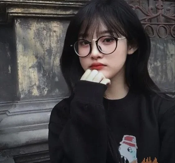 Meo_nhy 離線 XXX 聊天