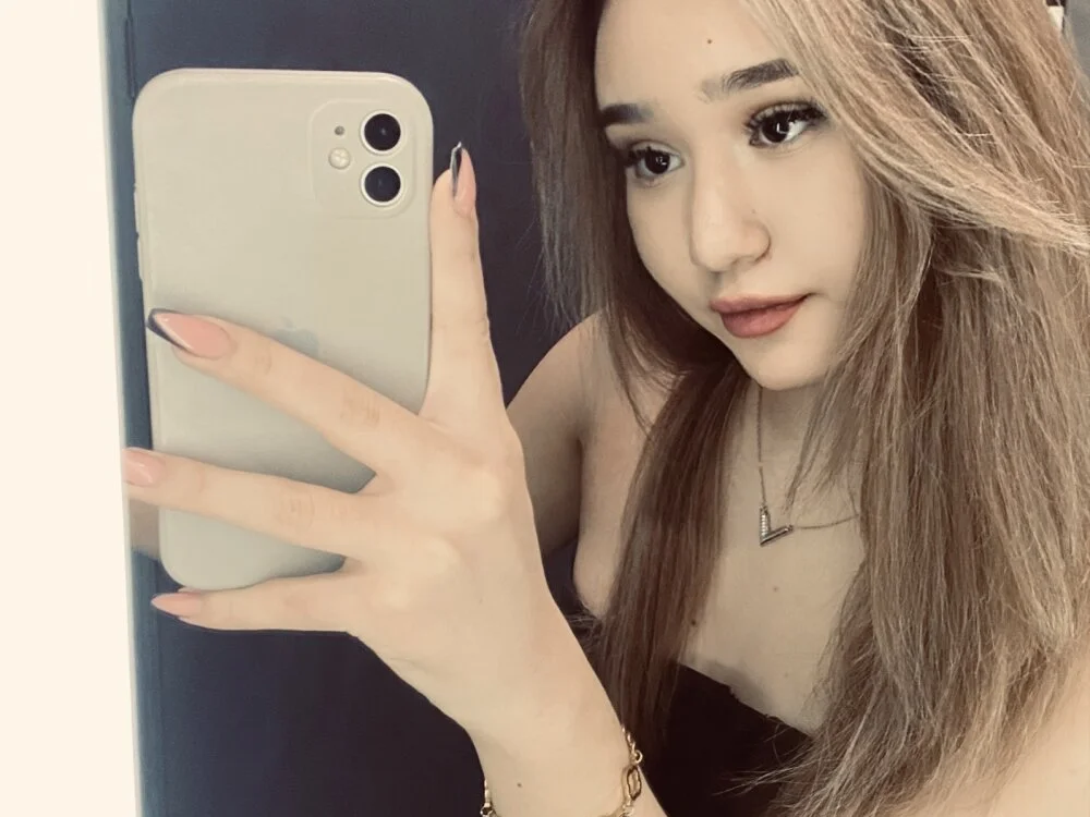 Suji_min's Offline XXX Chat