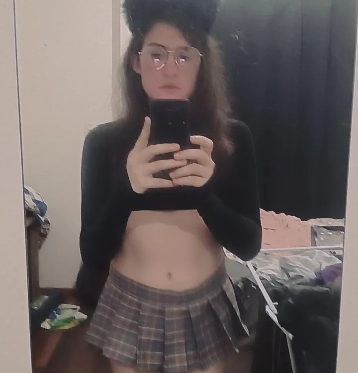 Nicolizinhasissy's Offline XXX Chat