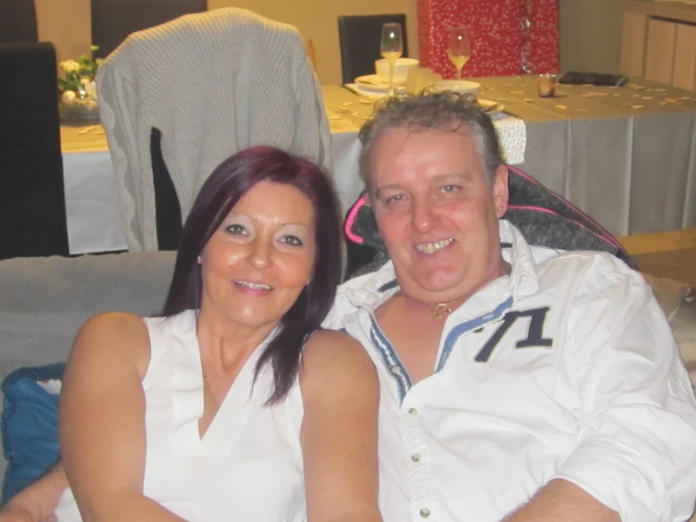 French_couple's Offline XXX Chat