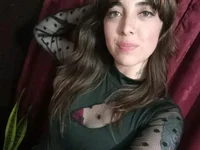 sabrinasing's Offline Chat Room