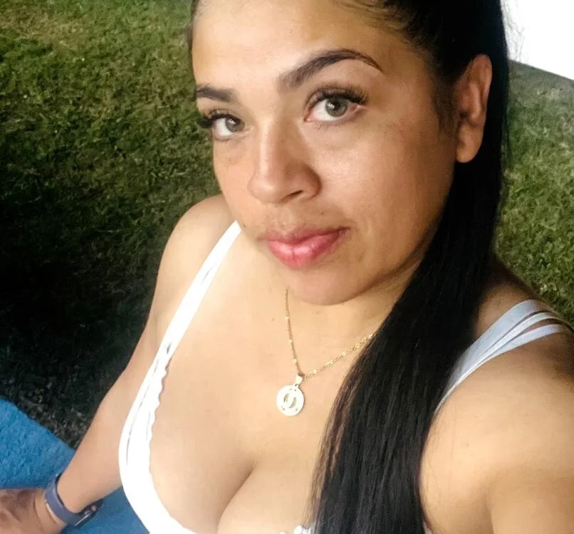 nina-vixen's Offline XXX Chat