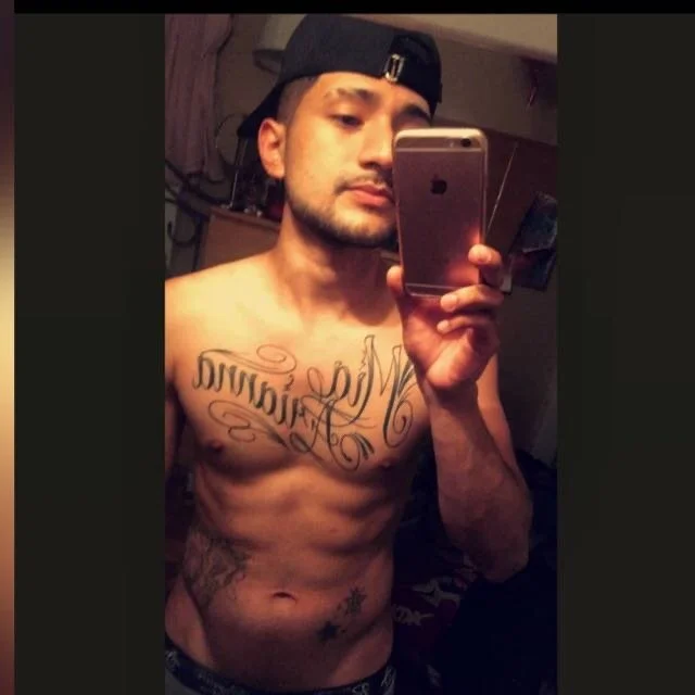 Jhonnyuuuu9 Adlı Modelin Çevrimdışı XXX Sohbeti